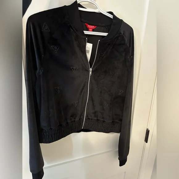 GUESS Sweater - Picture 1 of 4